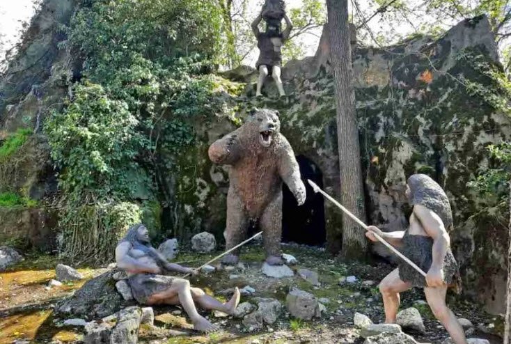 Parque de la Prehistoria, Italy